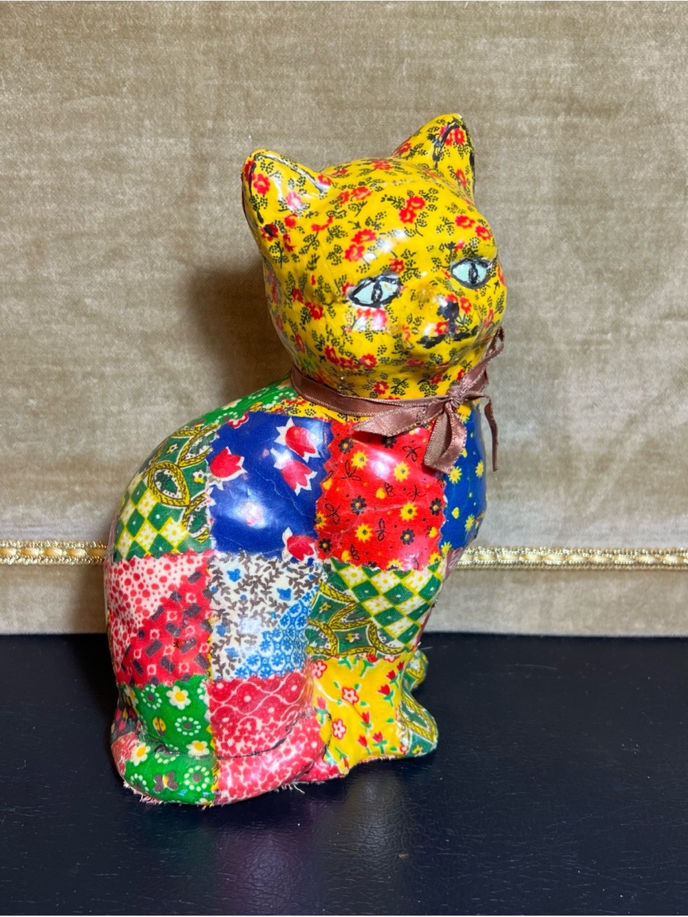 Vintage Calico Cat Patchwork Crazy Quilt Statue Folk Art Table Decor 7.25”